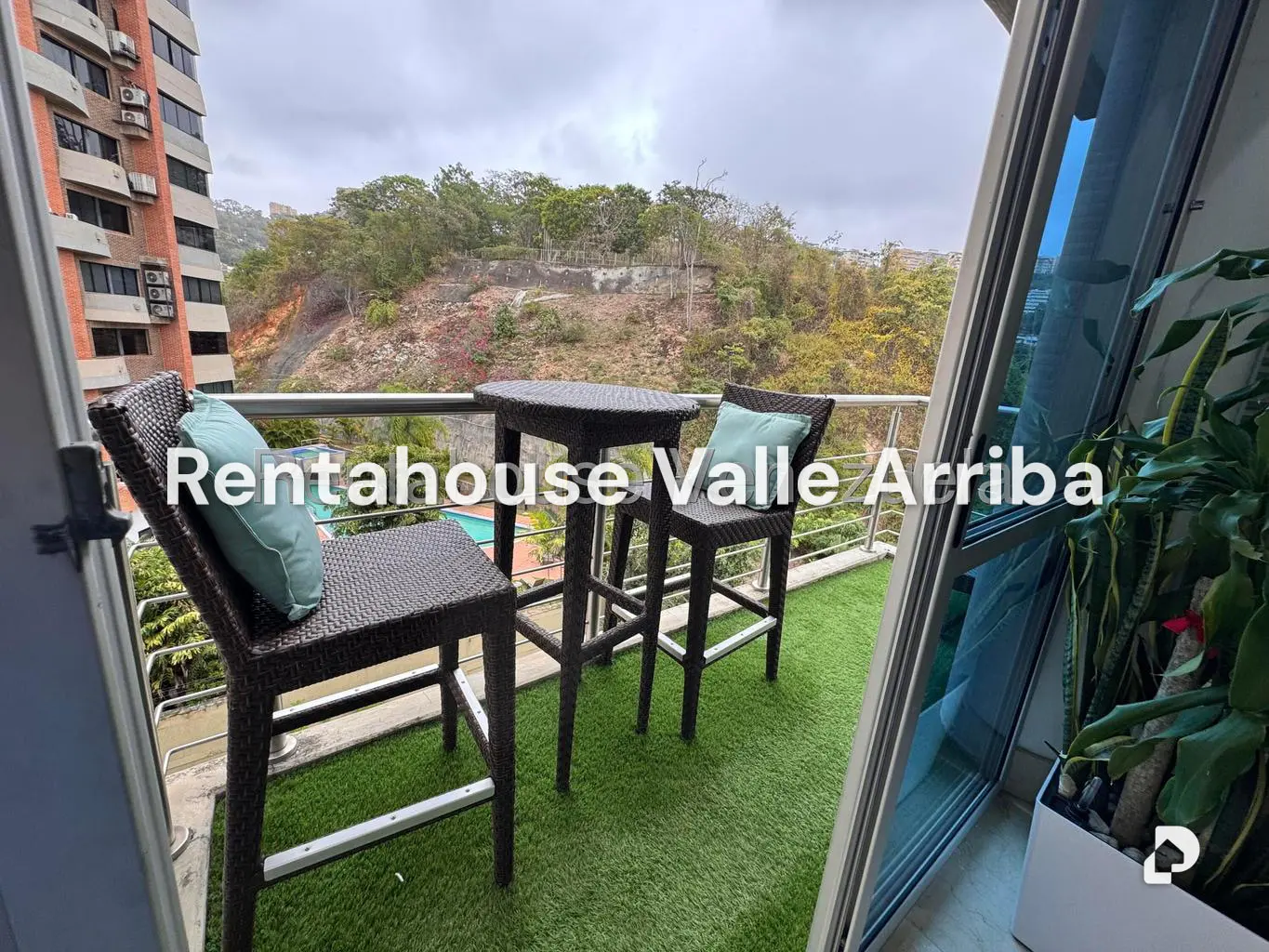 Apartamento en Las Mesetas de Santa Rosa de Lima, Caracas – 7
