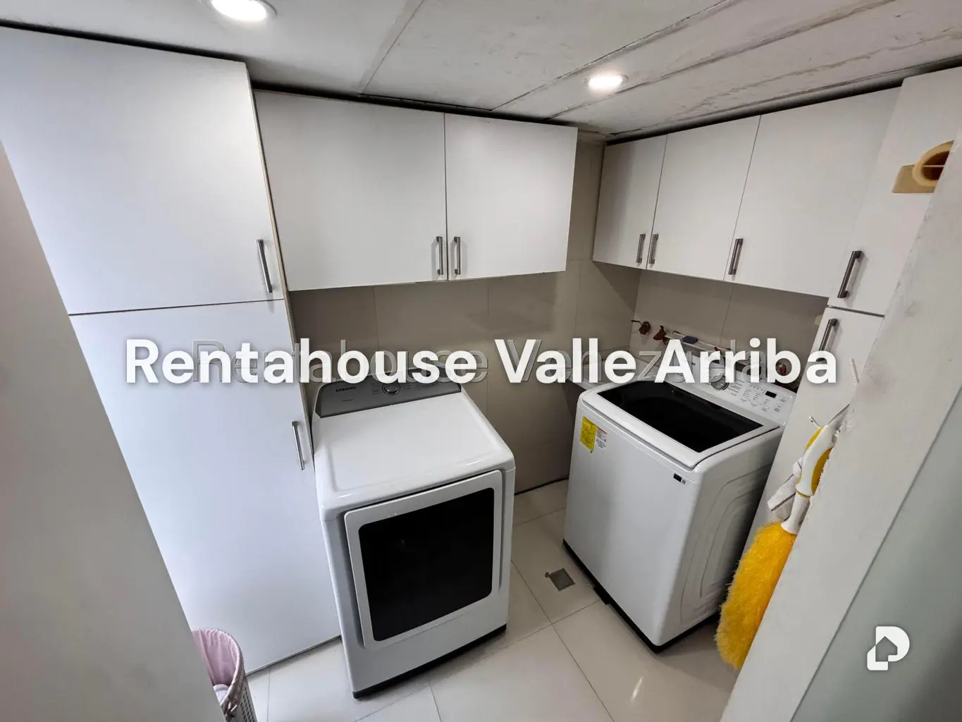Apartamento en Las Mesetas de Santa Rosa de Lima, Caracas – 21