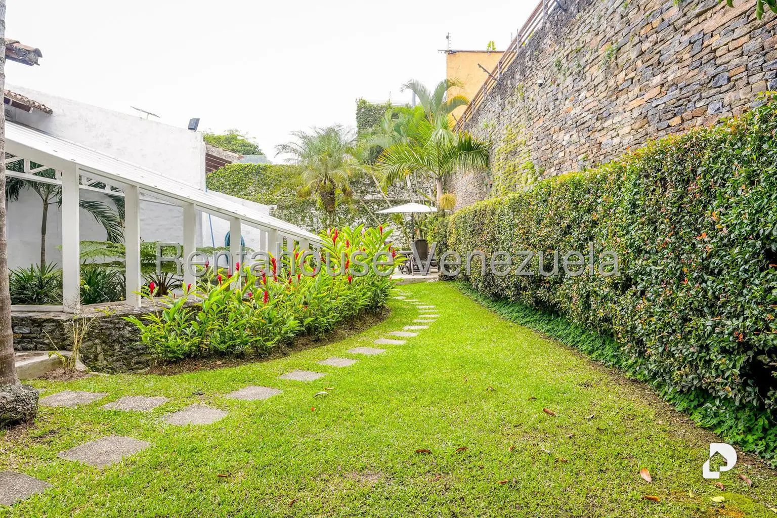 Casa en Oripoto, Caracas – 33