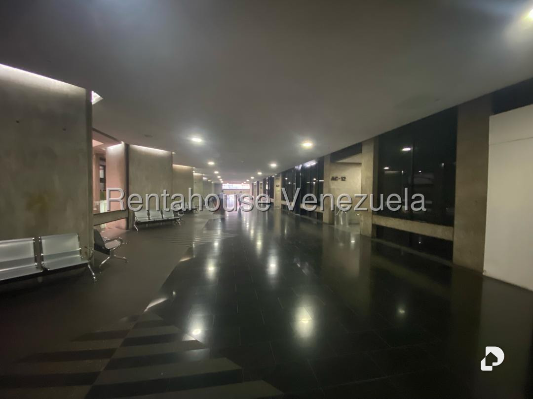 Oficina en Prados del Este, Caracas – 12