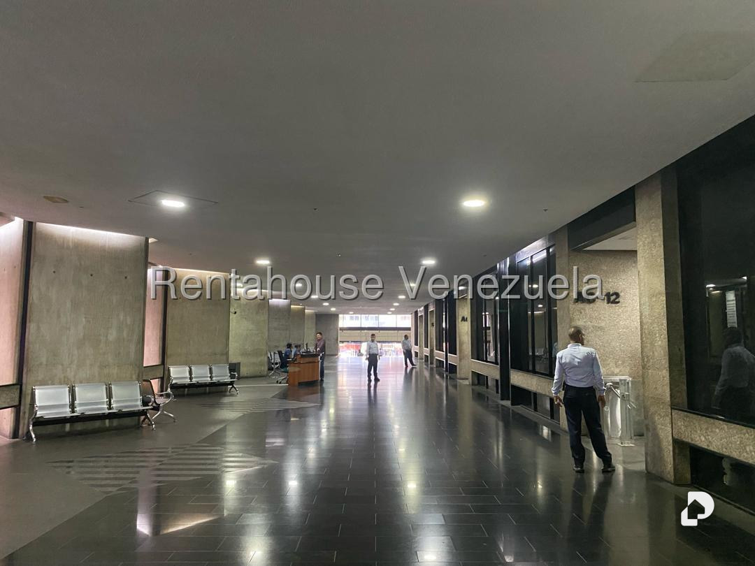 Oficina en Prados del Este, Caracas – 11