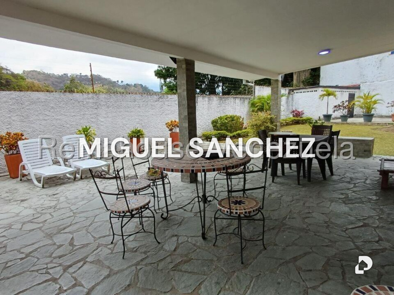 Casa en Prados Del Este, Caracas – 25