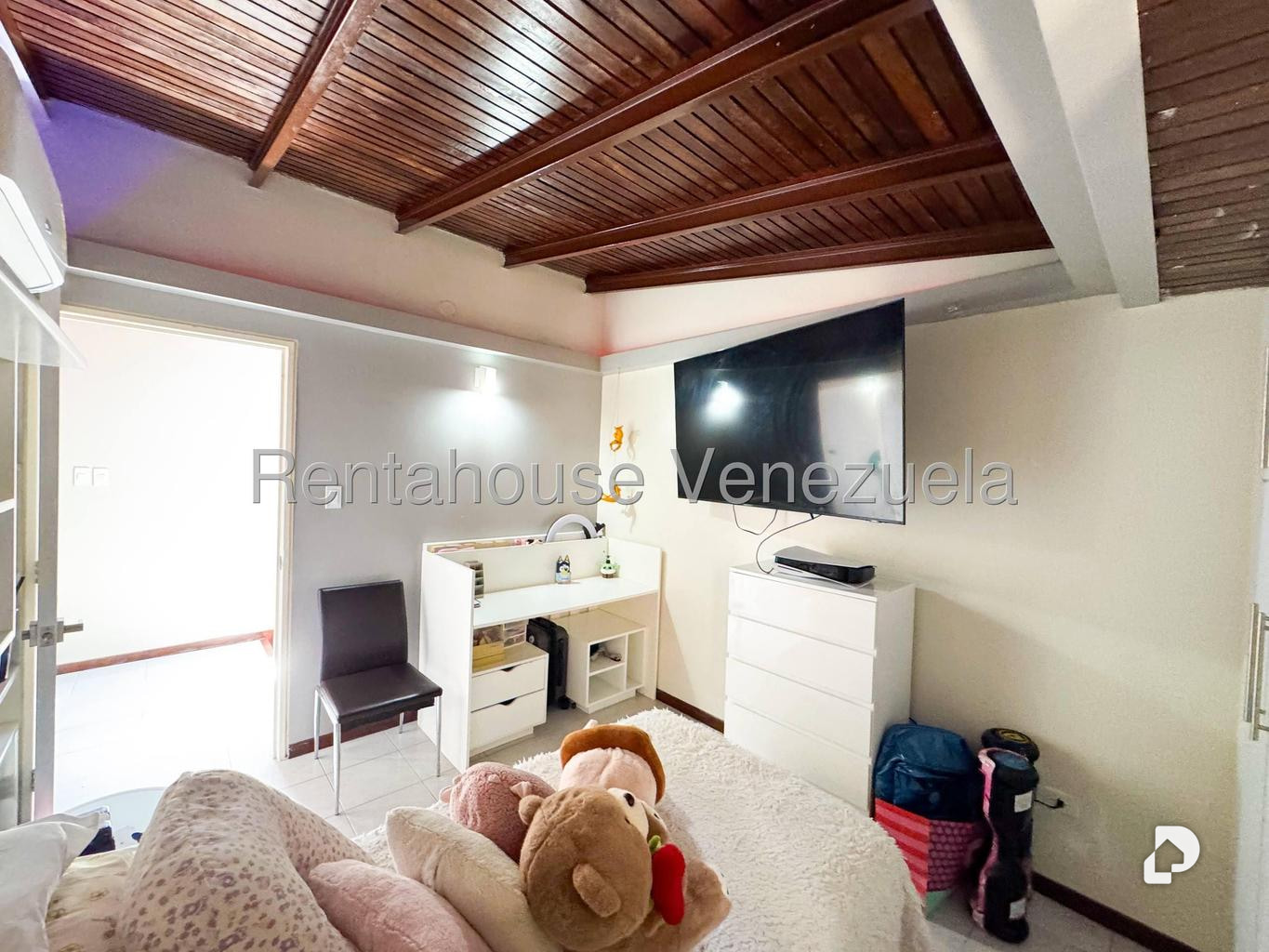 Casa en Alto Prado, Caracas – 32