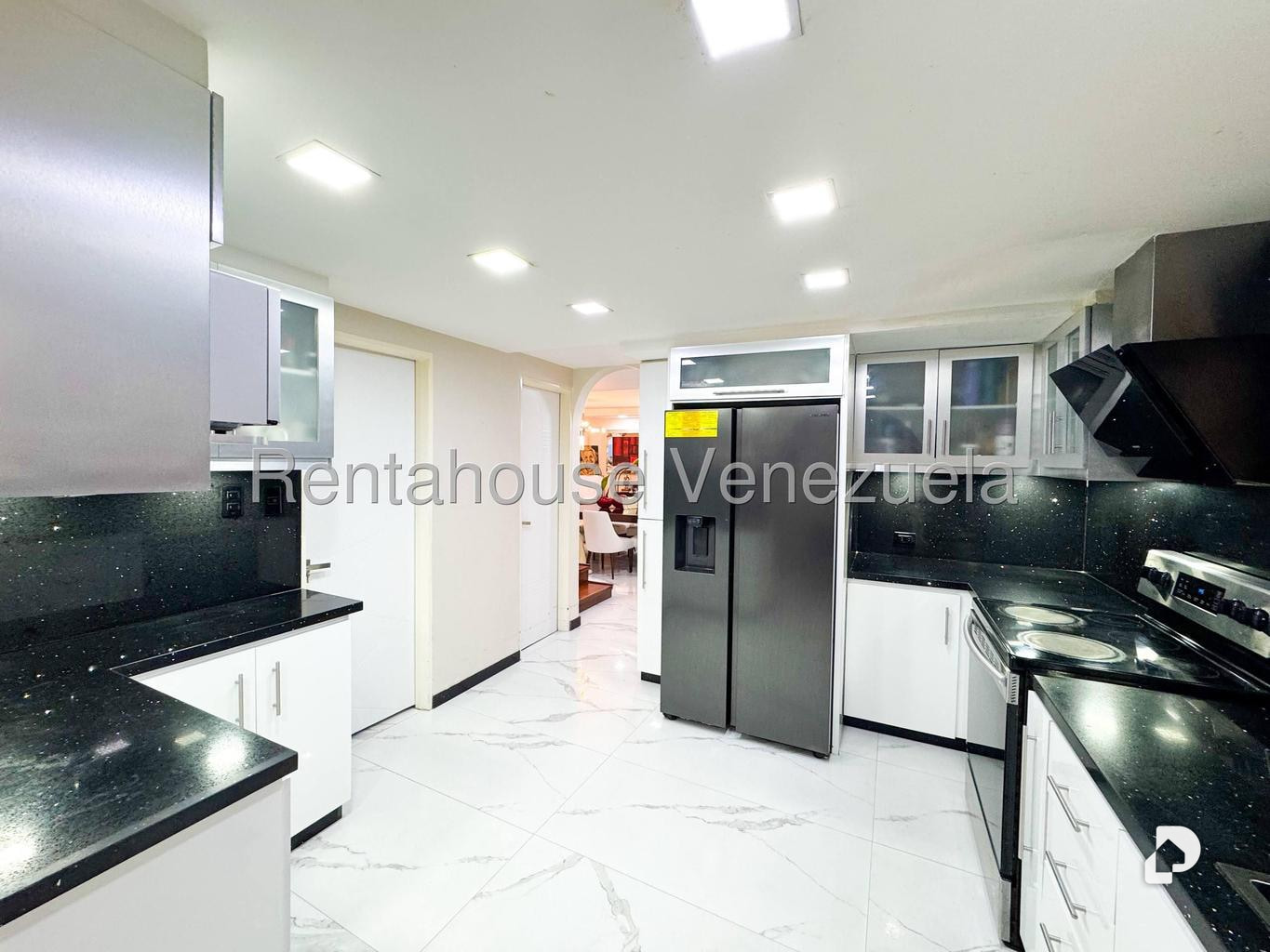 Casa en Alto Prado, Caracas – 14