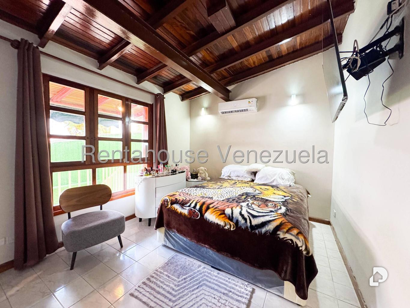 Casa en Alto Prado, Caracas – 48
