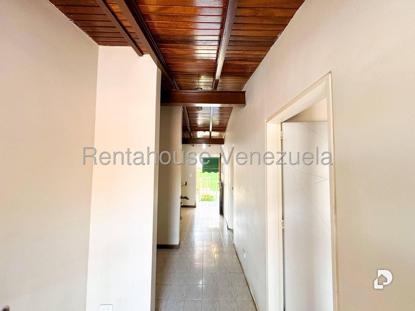 Casa en Alto Prado, Caracas – 49