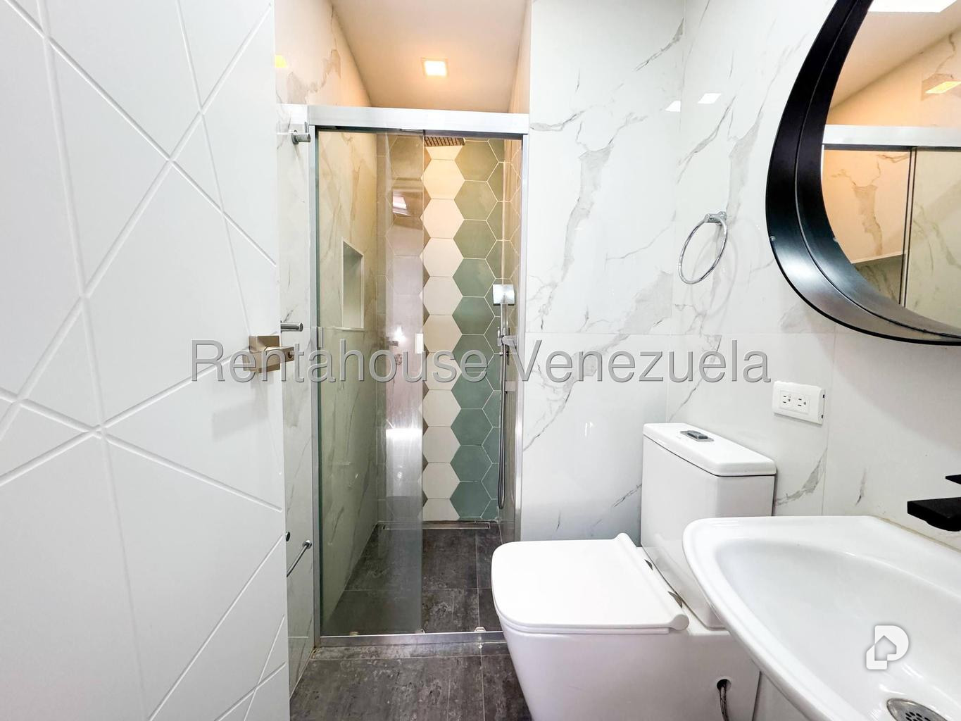 Casa en Alto Prado, Caracas – 34