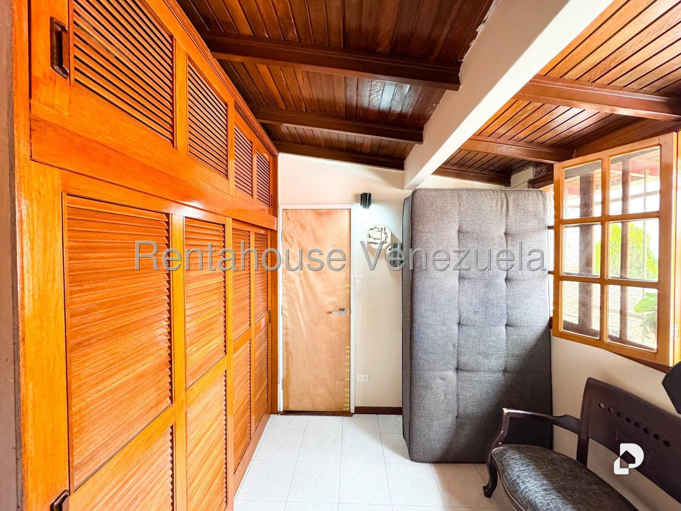 Casa en Alto Prado, Caracas – 36