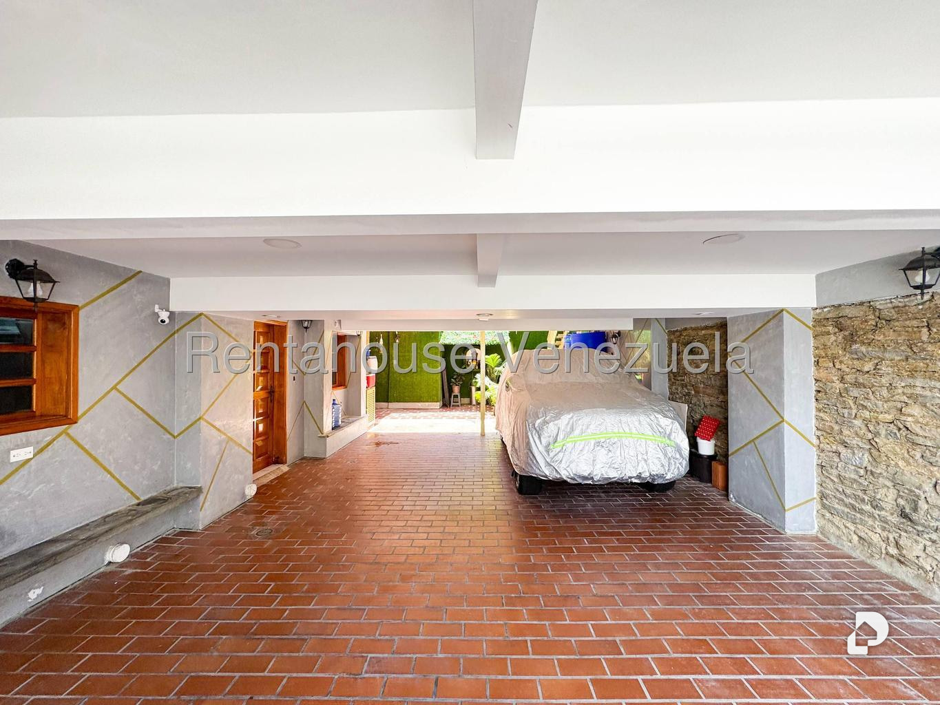 Casa en Alto Prado, Caracas – 55