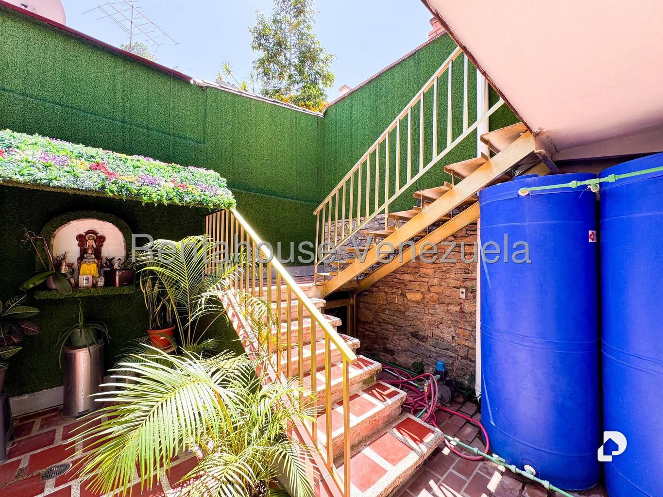Casa en Alto Prado, Caracas – 53