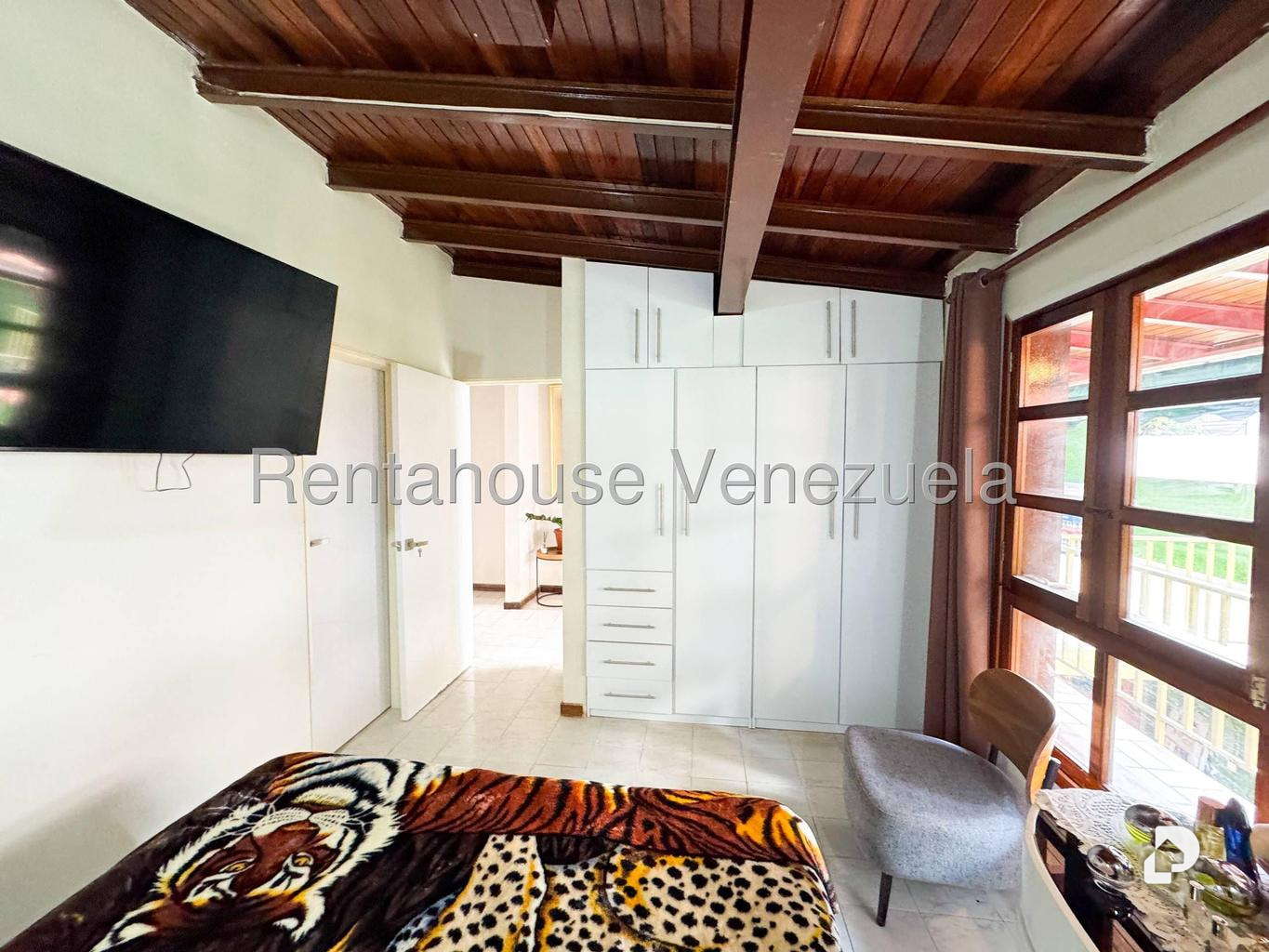 Casa en Alto Prado, Caracas – 50