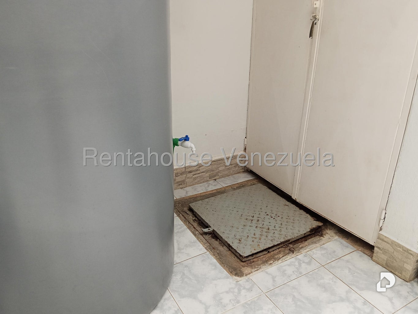 Casa en La Boyera, Caracas – 18