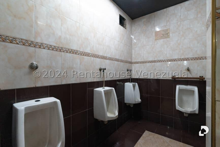 Local comercial en Catia, Caracas – 21