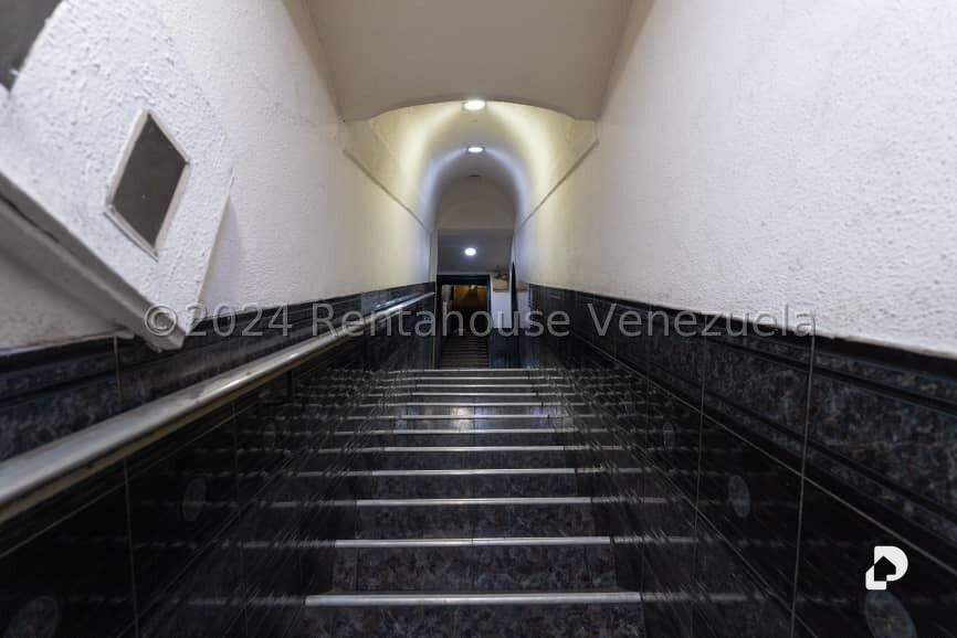 Local comercial en Catia, Caracas – 22