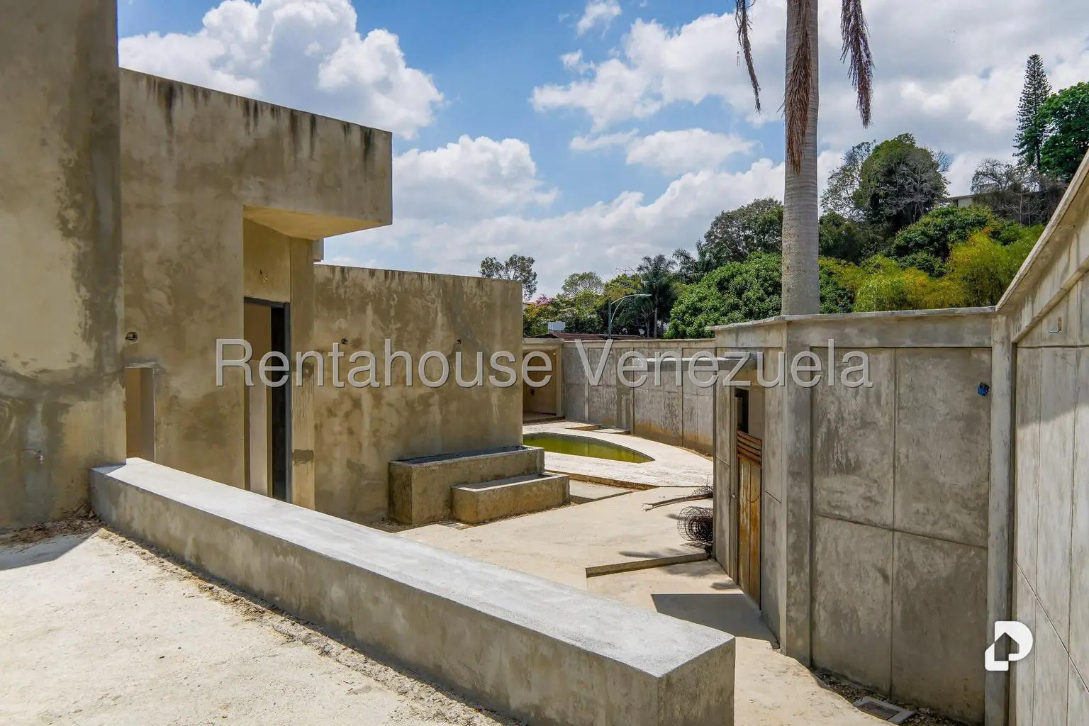Casa en Prados del Este, Caracas – 30