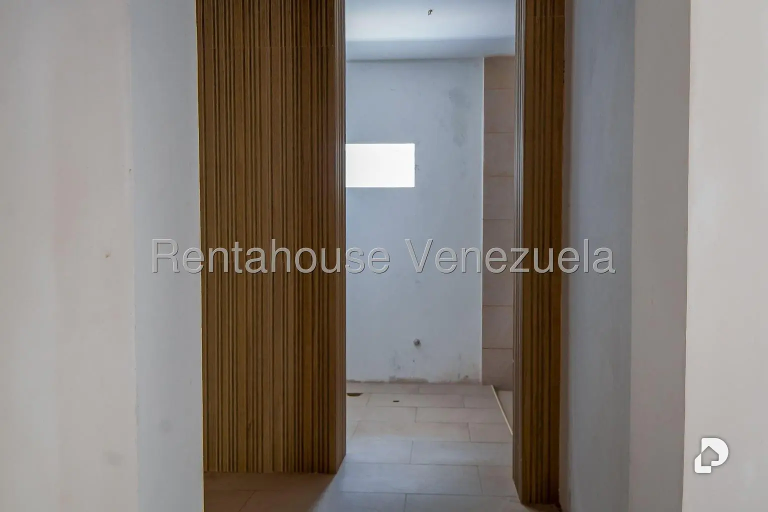 Casa en Prados del Este, Caracas – 18