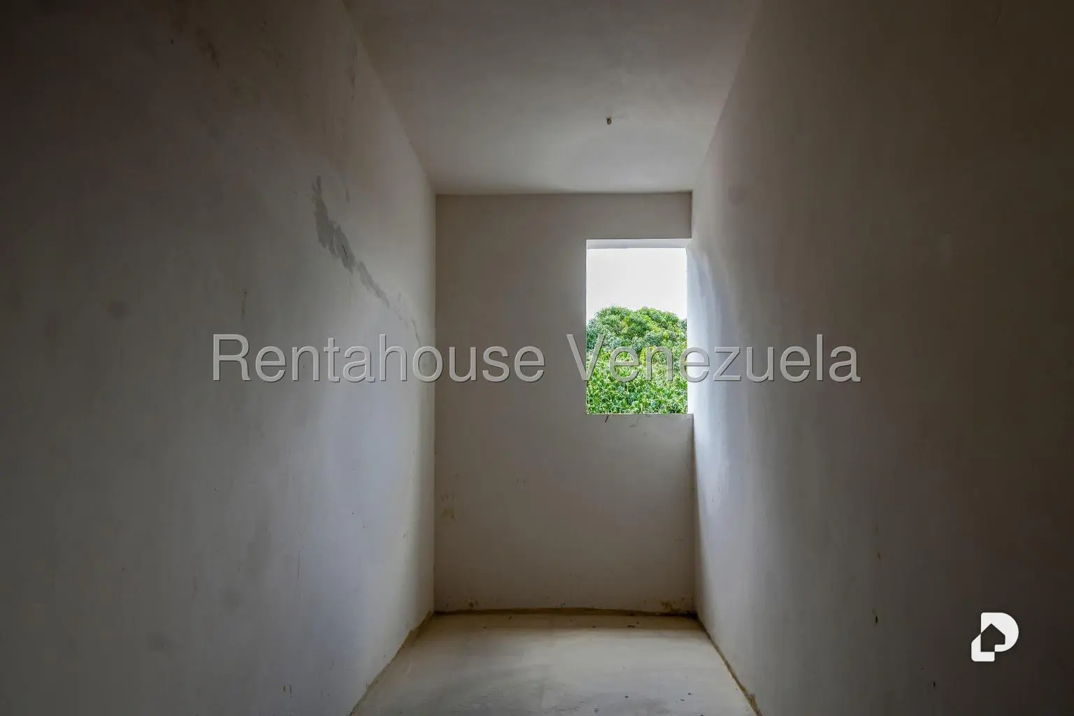 Casa en Prados del Este, Caracas – 26