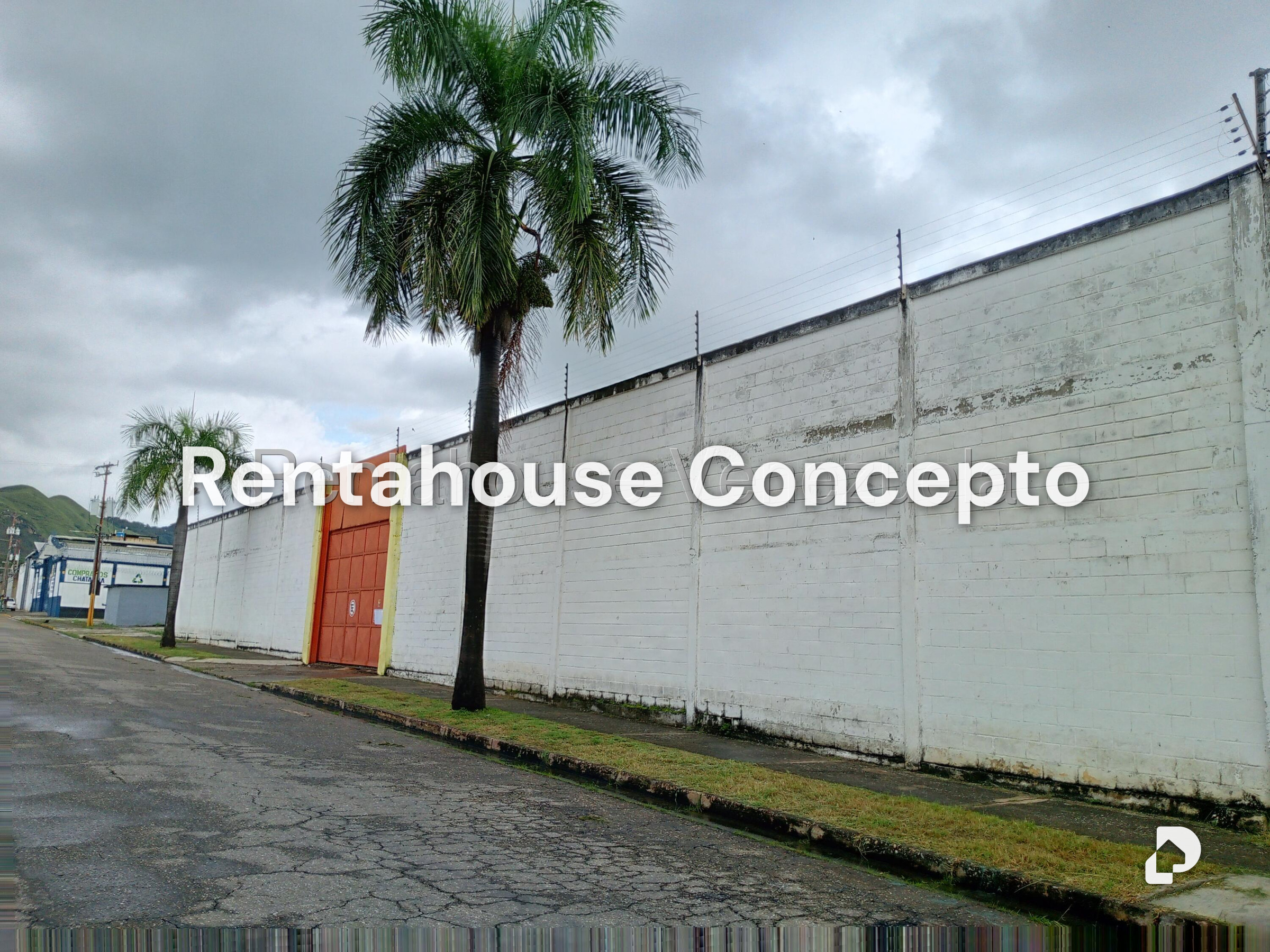 Local comercial en Lizandro Alvarado, Valencia