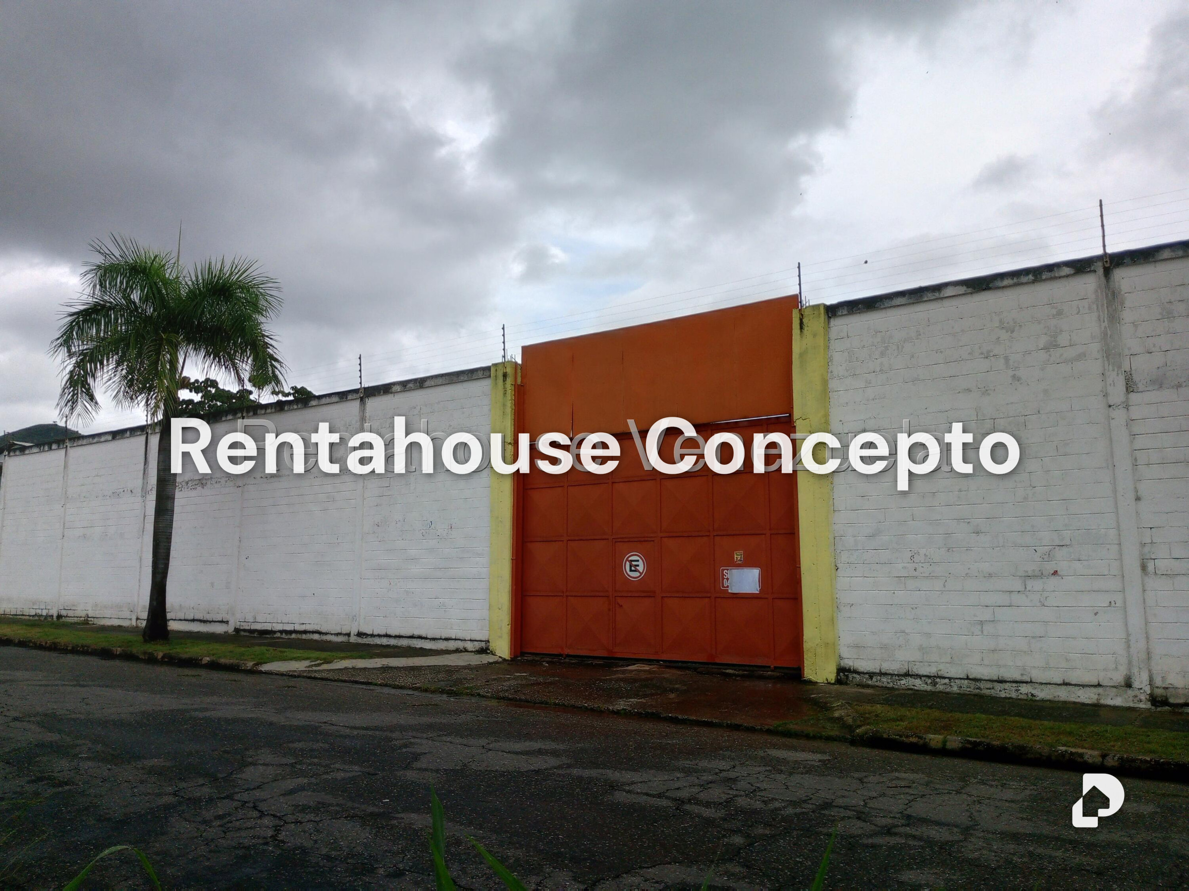 Local comercial en Lizandro Alvarado, Valencia
