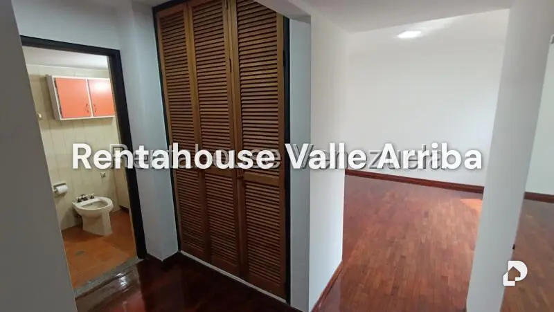 Apartamento en Altamira, Caracas – 23