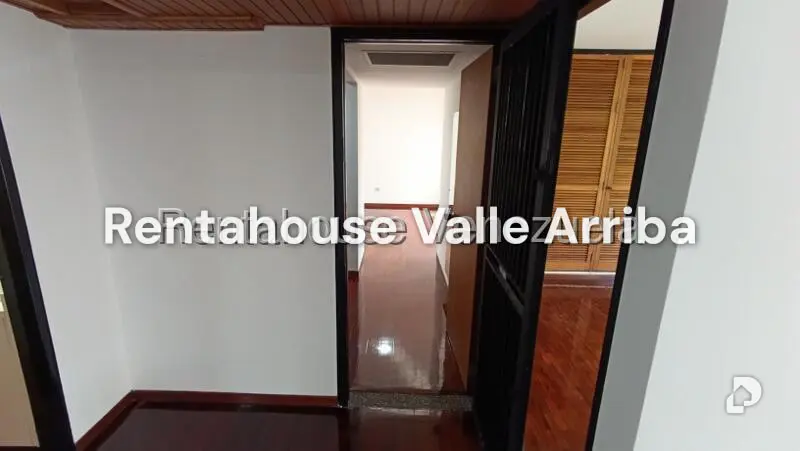 Apartamento en Altamira, Caracas – 22