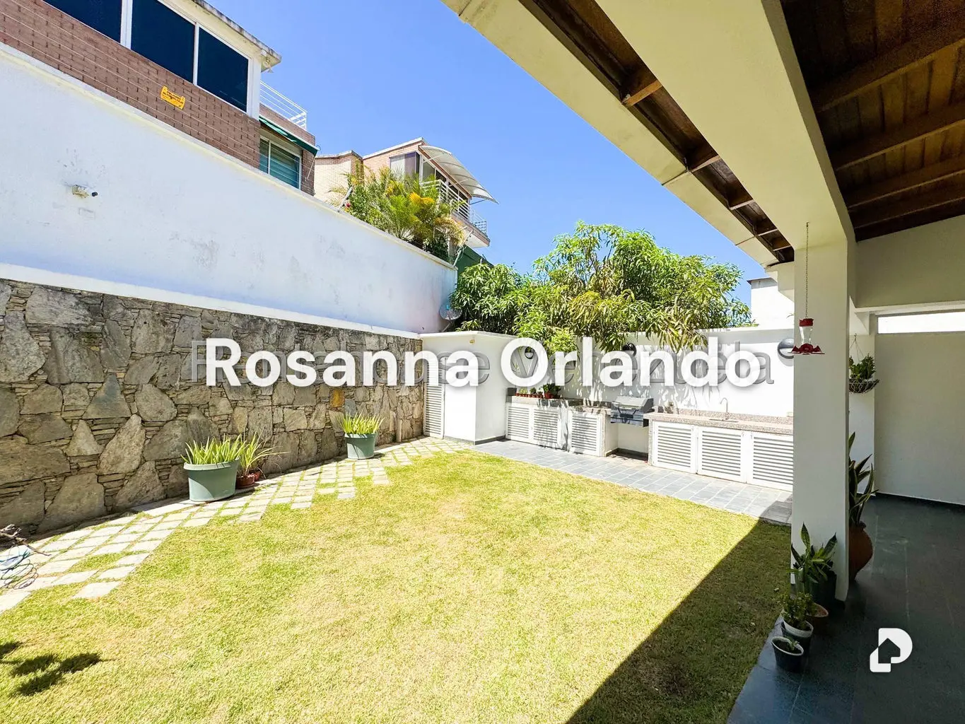Casa en Prados del Este, Caracas – 29