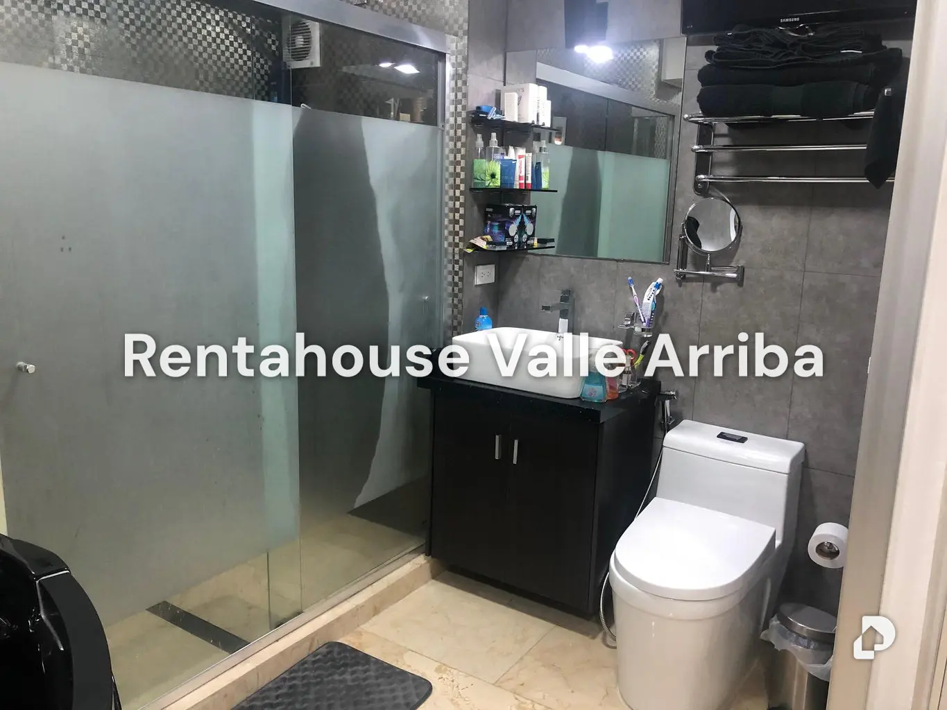 Apartamento en Las Esmeraldas, Caracas – 21