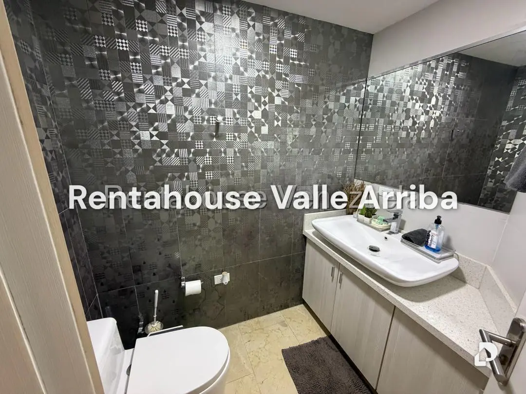 Apartamento en Las Esmeraldas, Caracas – 17