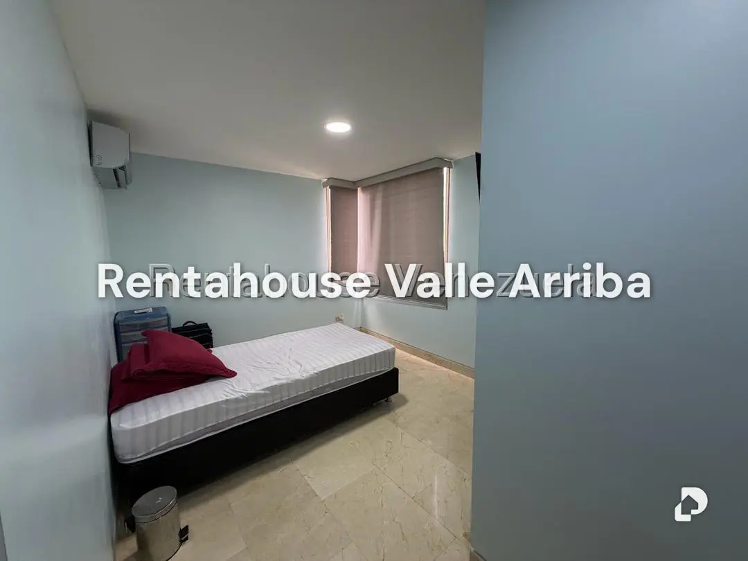 Apartamento en Las Esmeraldas, Caracas – 9