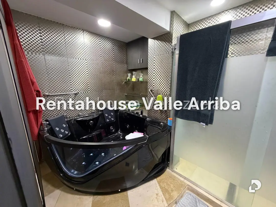 Apartamento en Las Esmeraldas, Caracas – 16