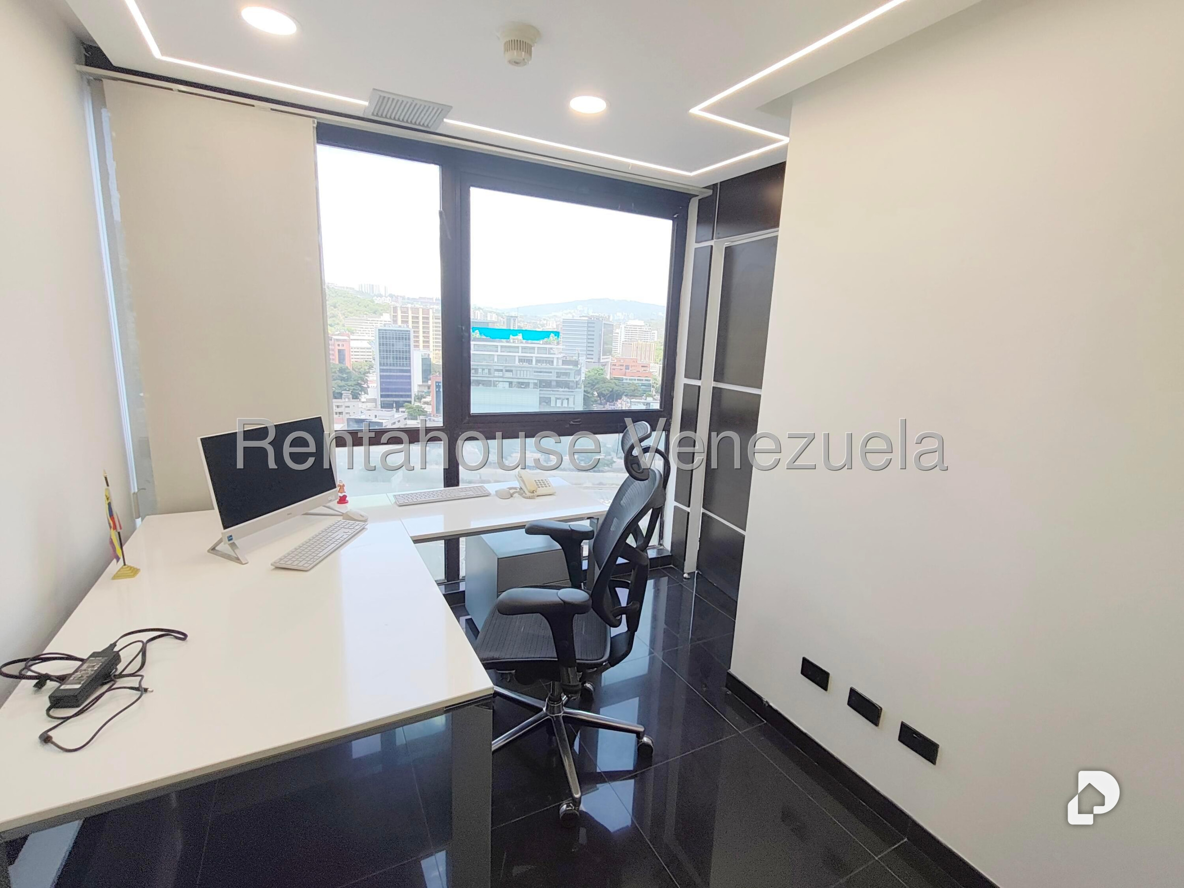 Oficina en Chuao, Caracas – 6
