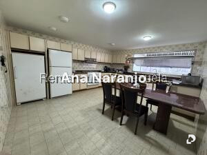 House in Prados del Este, Caracas – 19