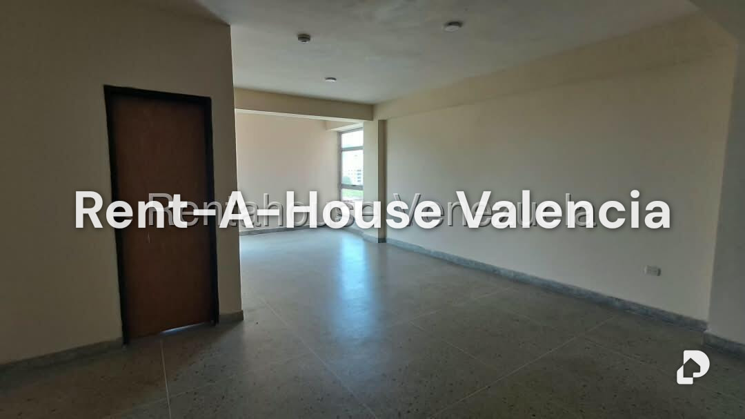 Commercial space in Avenida Bolivar Norte, Valencia – 5