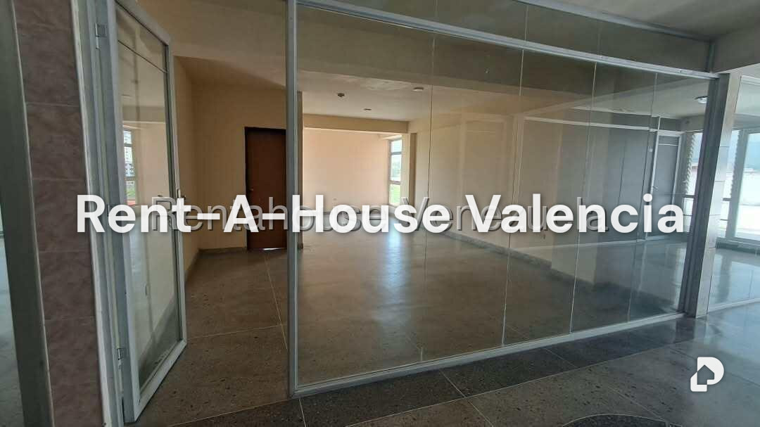 Commercial space in Avenida Bolivar Norte, Valencia – 3