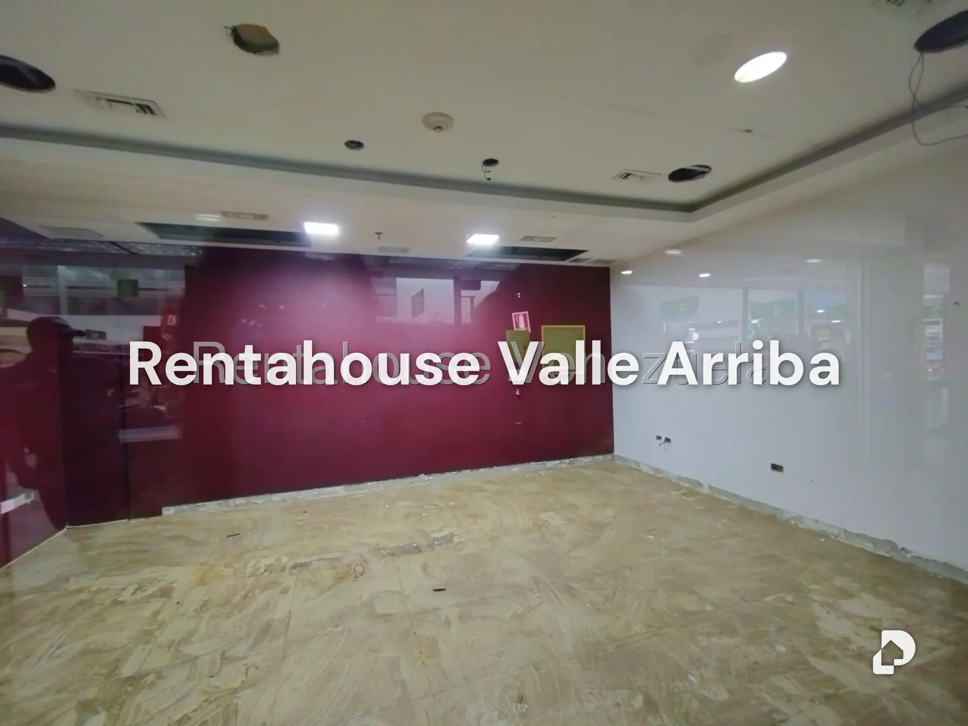 Local comercial en Colinas de Valle Arriba, Caracas – 11