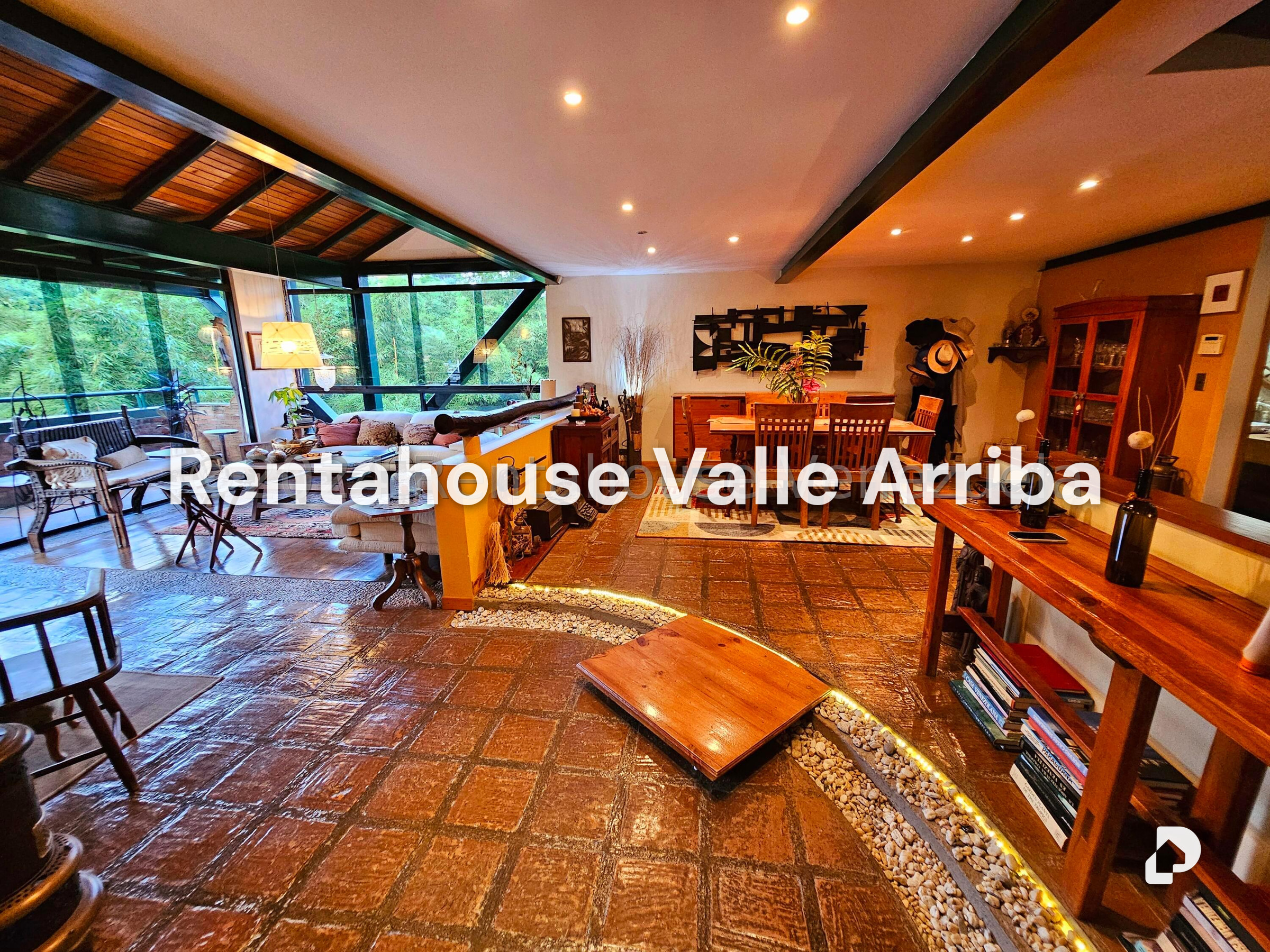 Casa en El Hatillo, Caracas – 24