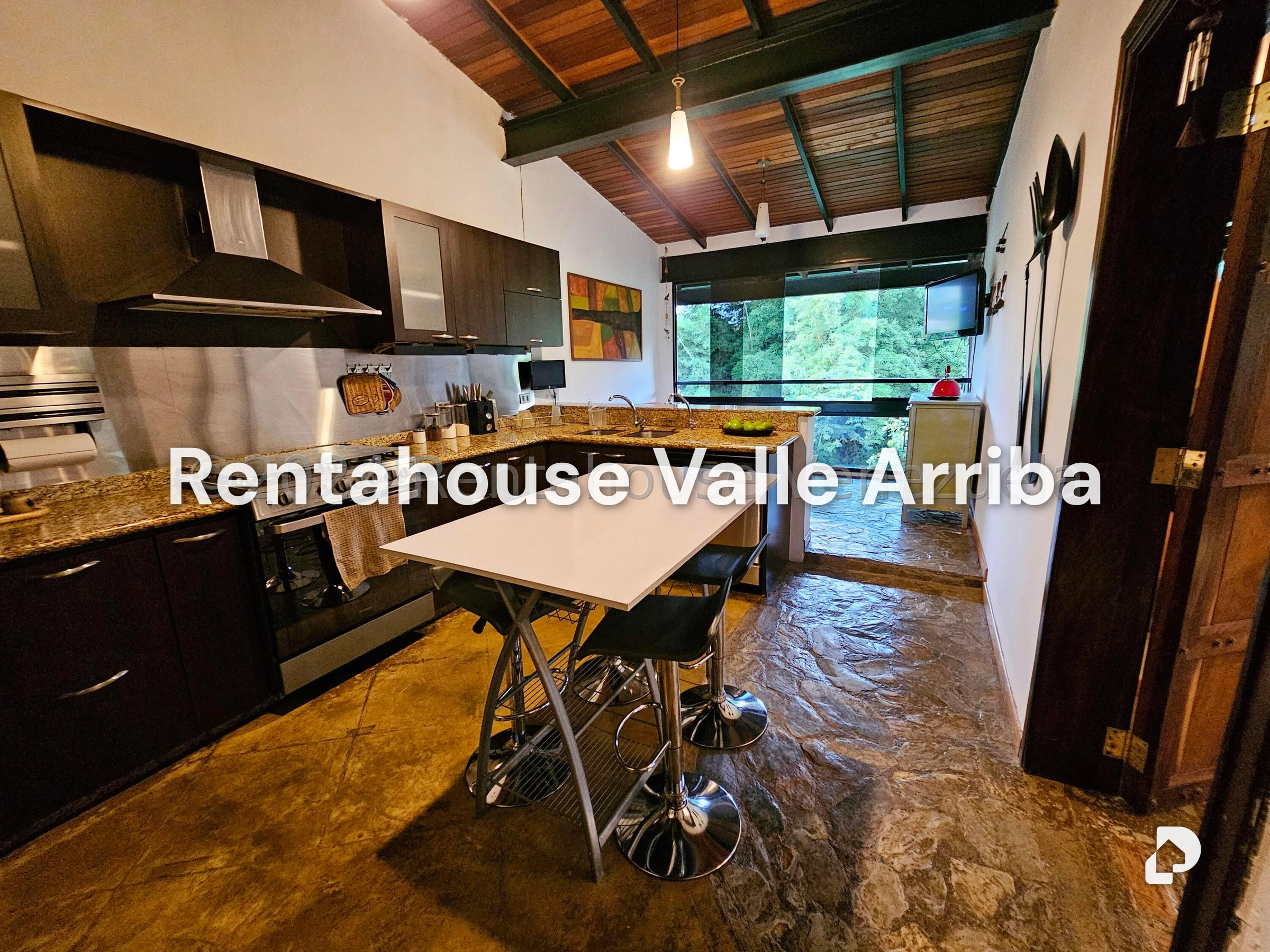 Casa en El Hatillo, Caracas – 26