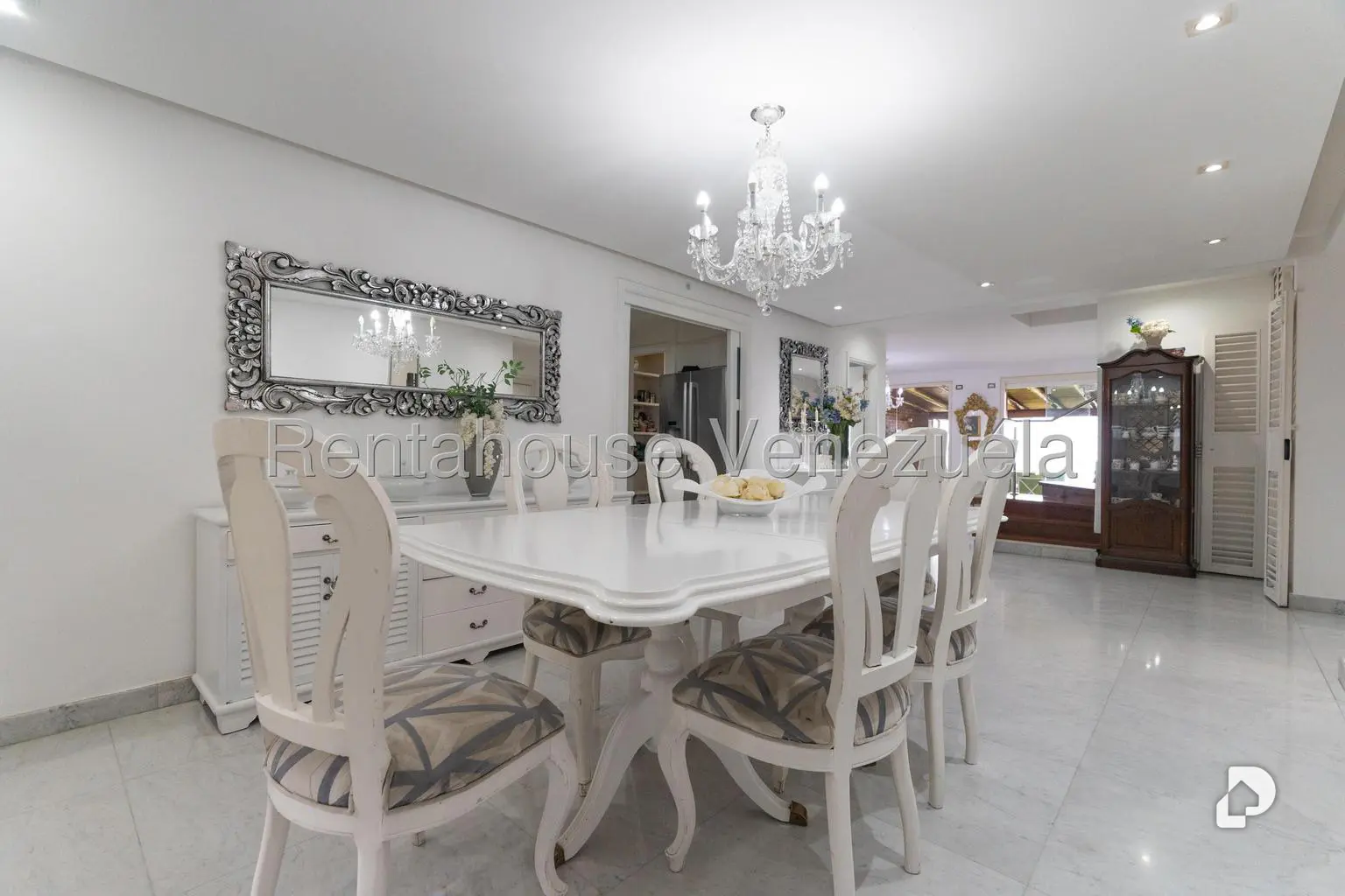 Casa en Alto Hatillo, Caracas – 11