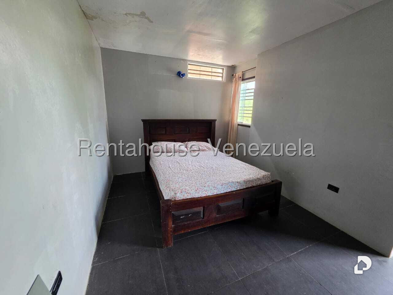 Casa en Corralito, Caracas – 12