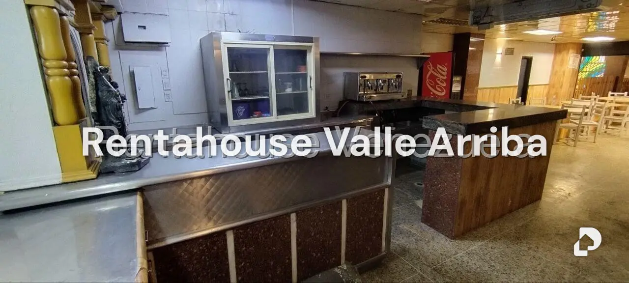 Local comercial en La Urbina, Caracas – 14