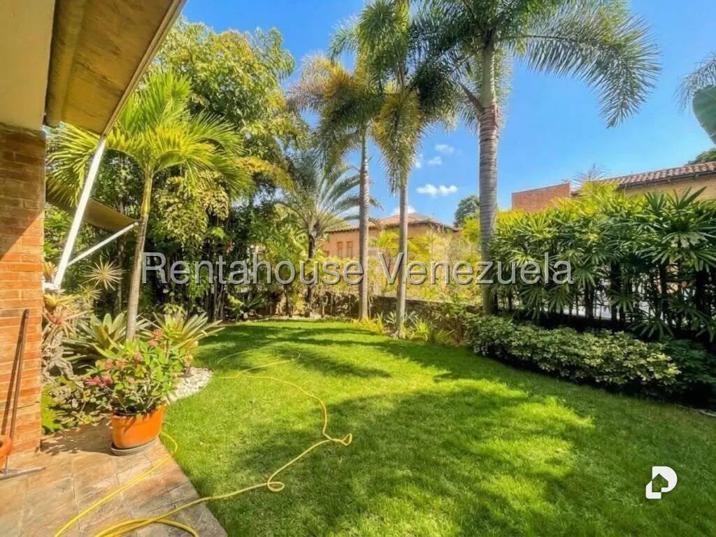 Casa en La Floresta, Caracas – 21