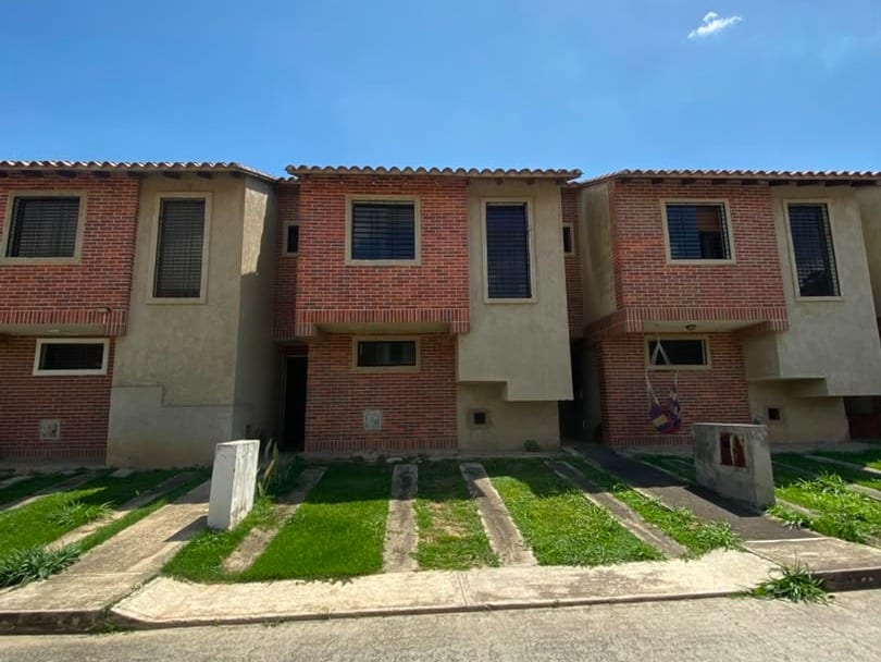 Townhouse en Naguanagua - 1