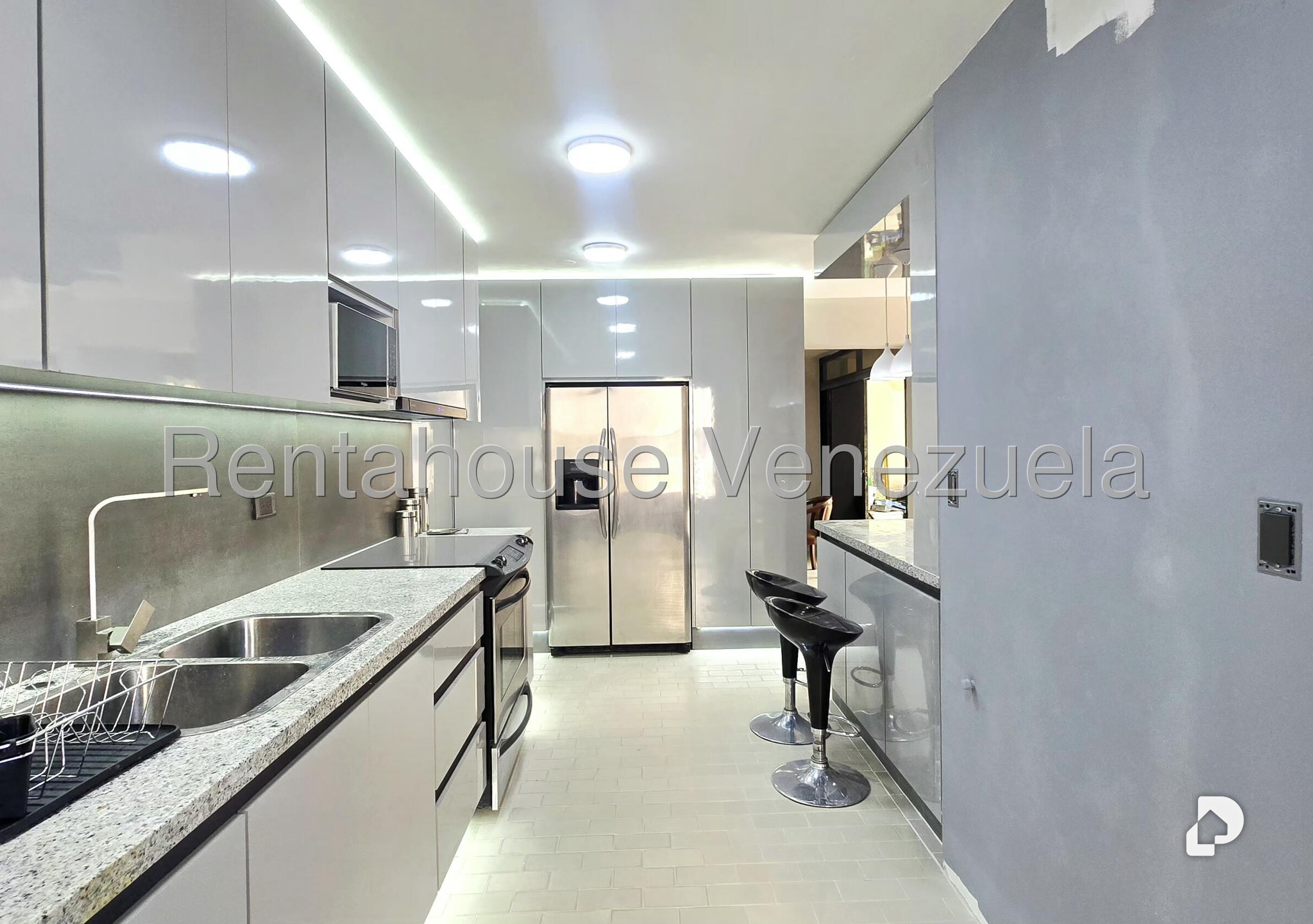 Apartamento en Santa Fe Norte, Caracas – 15