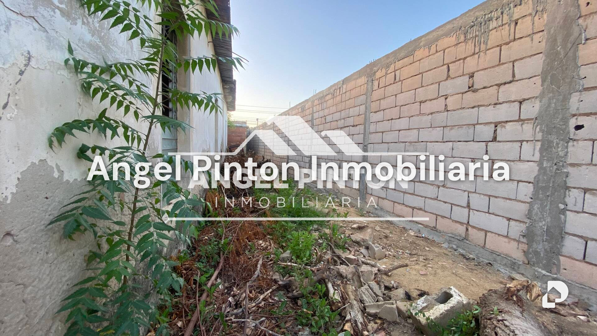 Terreno en Barrio Los Olivos, Maracaibo – 27