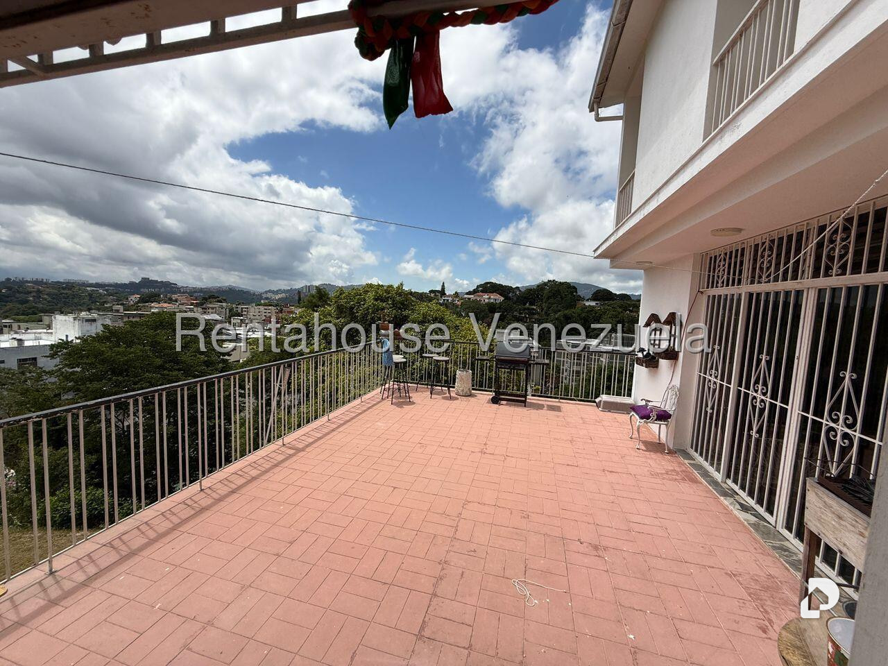 Casa en Cumbres de Curumo, Caracas – 22