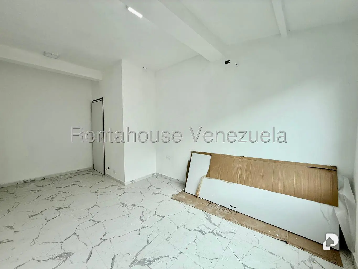 Casa en Oripoto, Caracas – 17