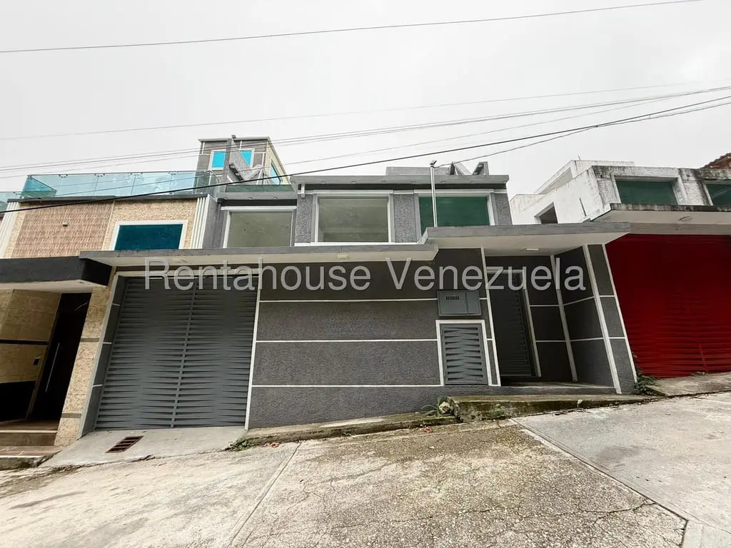 Casa en Oripoto, Caracas - 1