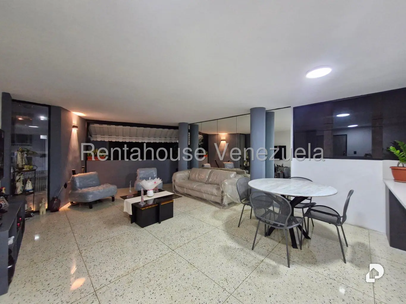 Apartamento en La Florida, Caracas – 16