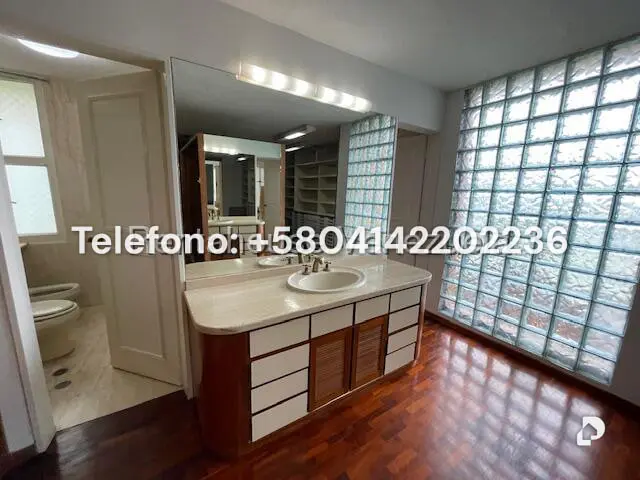 Casa en Prados del Este, Caracas – 24