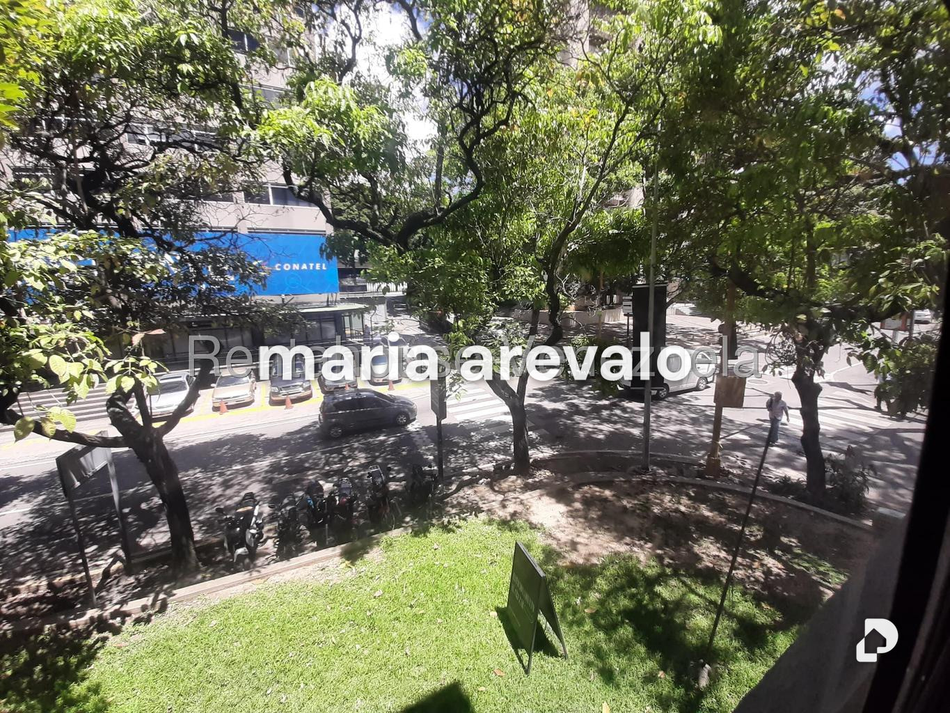 Oficina en Las Mercedes, Caracas – 19